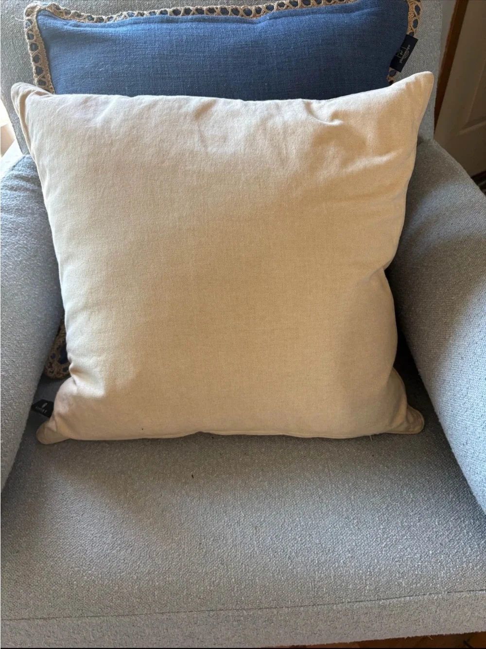 N/A elegant beige